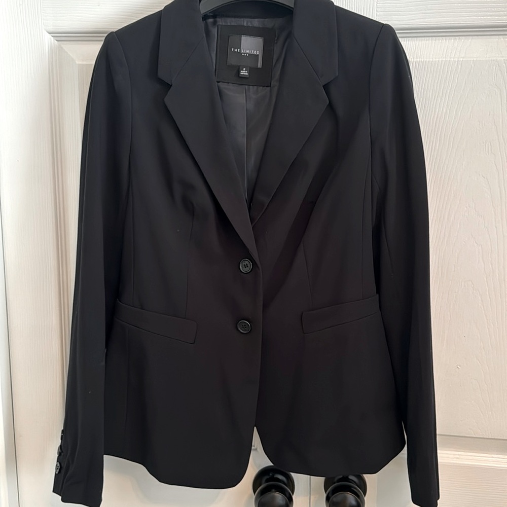 Black women’s suit jacket.